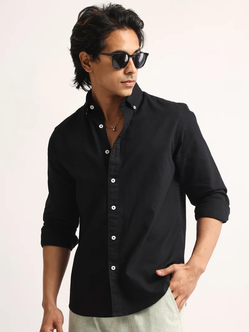 مانياك Maniac Mens Solid Collared Neck Full Sleeve Oxford Linen Blend Fabric Black Shirt